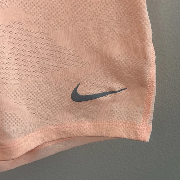 NIKE dri-fit jacquard woman’s running top - Picture 4 of 6